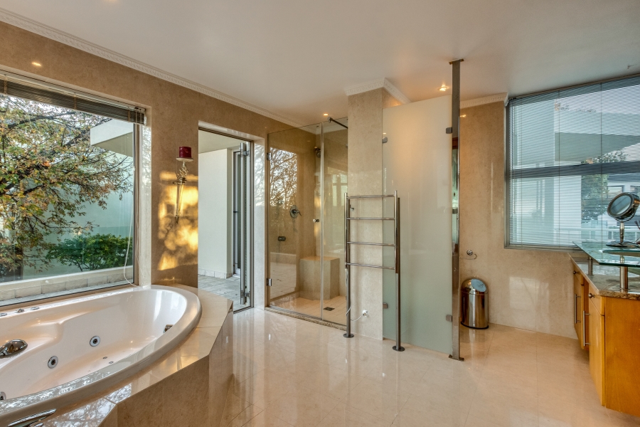 5 Bedroom Property for Sale in Erinvale Golf Estate Western Cape